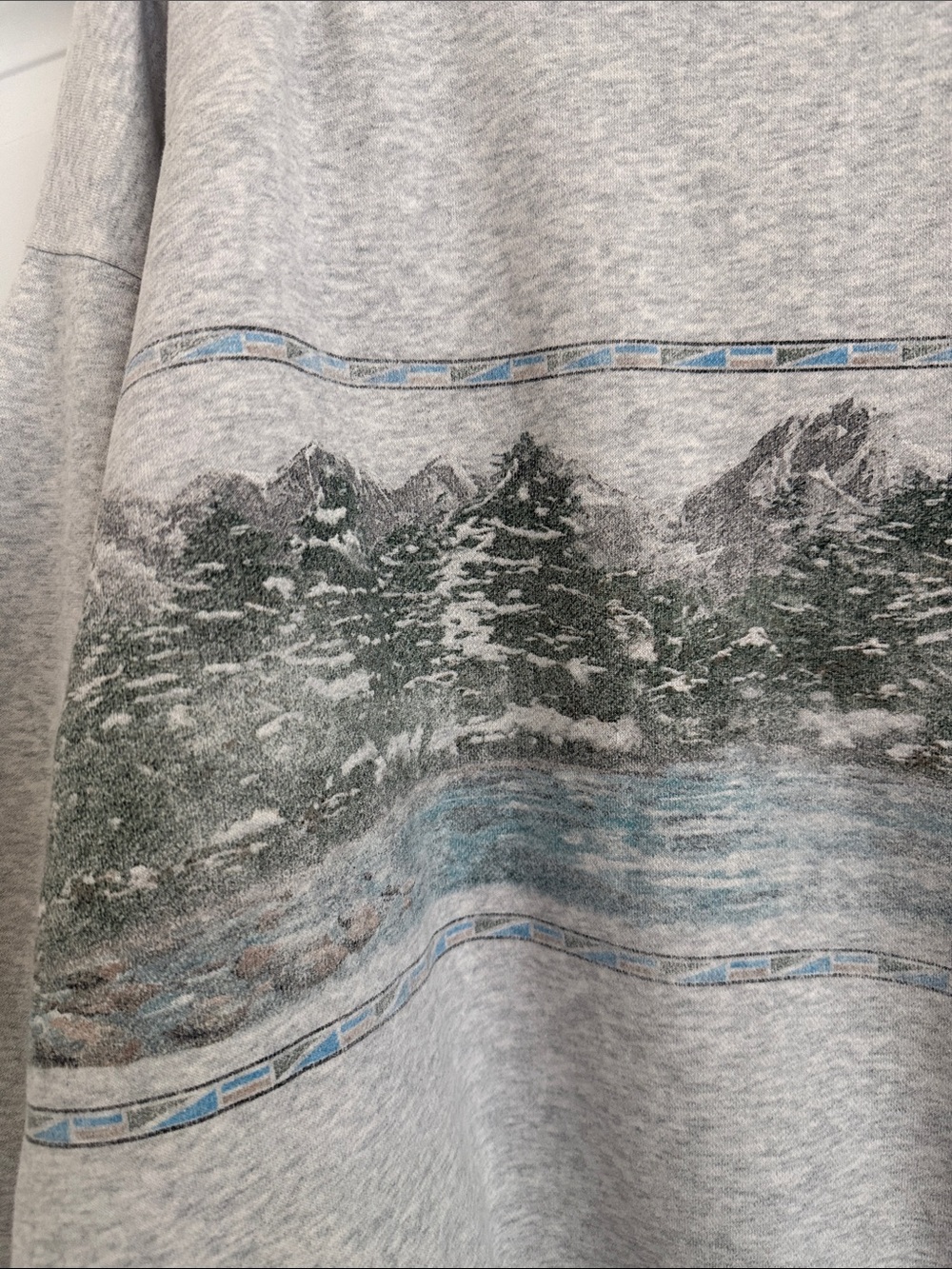 Abercrombie & Fitch Gray Scenic Graphic Crewneck Sweatshirt - Picture 6 of 8